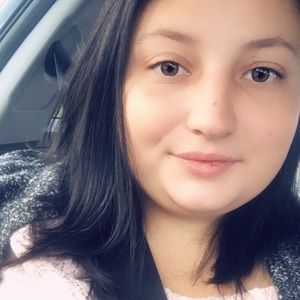 Meet your Posher, Lily